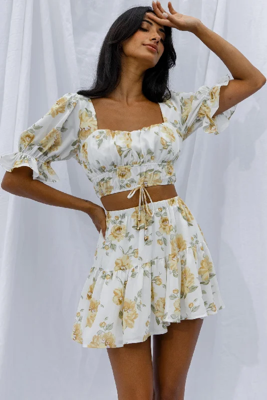 Lilibet Puff Sleeve Drawstring Crop Top Floral White