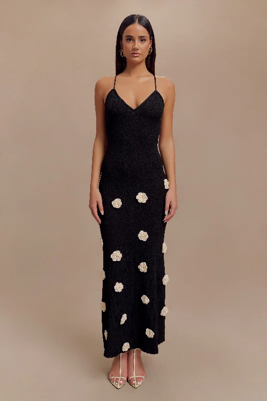 Suki Knit Maxi Dress With Flowers - Black/White